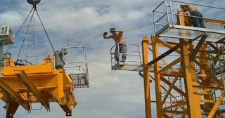 Демонтаж башенного крана в Салавате - услуги по демонтажу от Сварной-Слв от 1566 руб.