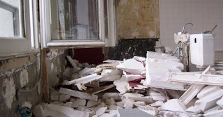 Демонтаж хрущевки в Салавате - удаление старых полов и стен по выгодной цене от 1774 рублей.